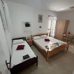 Apartment Ella Pirovac