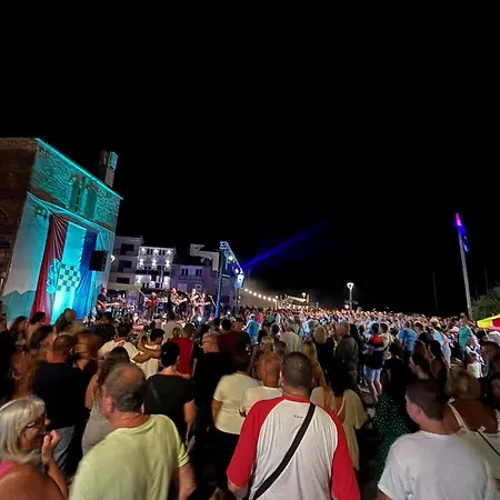 Ella Lejlighed Pirovac