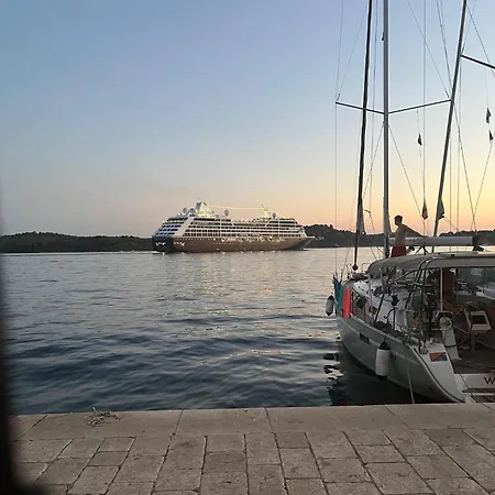 Ella Apartman