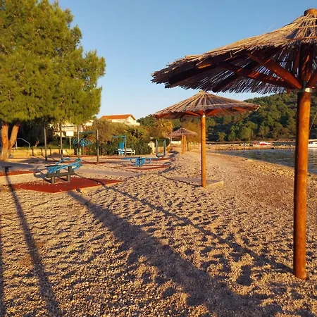 Ella Lejlighed Pirovac