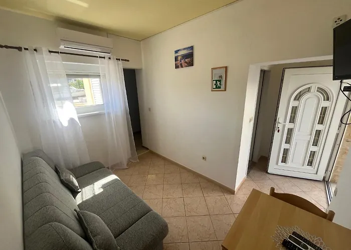 Appartement Ella Pirovac